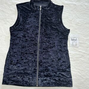 Softball’s ladies vest